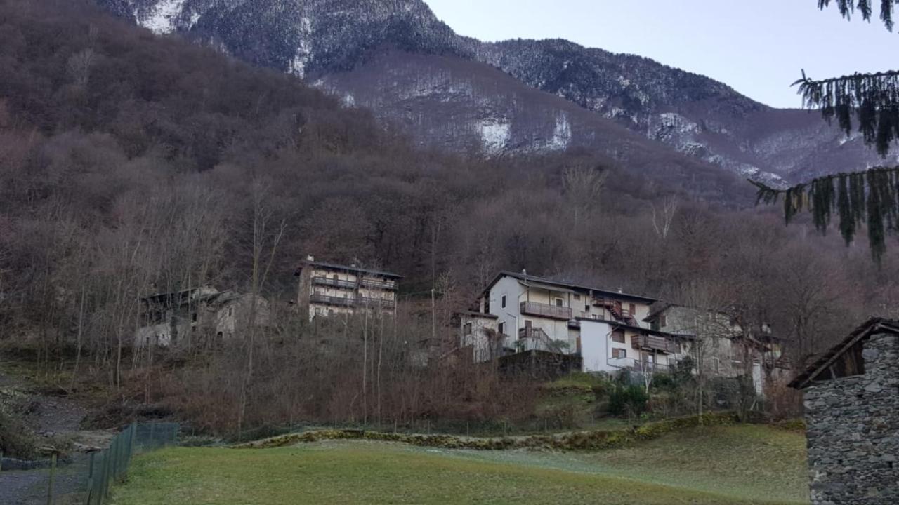 Casa Ronit Delebio Exterior foto